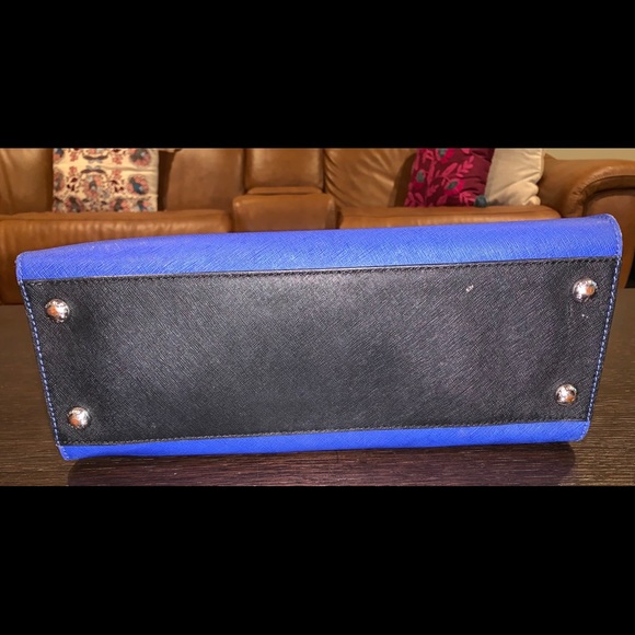 Michael Kors Large Hamilton Tote - Picture 3 of 5